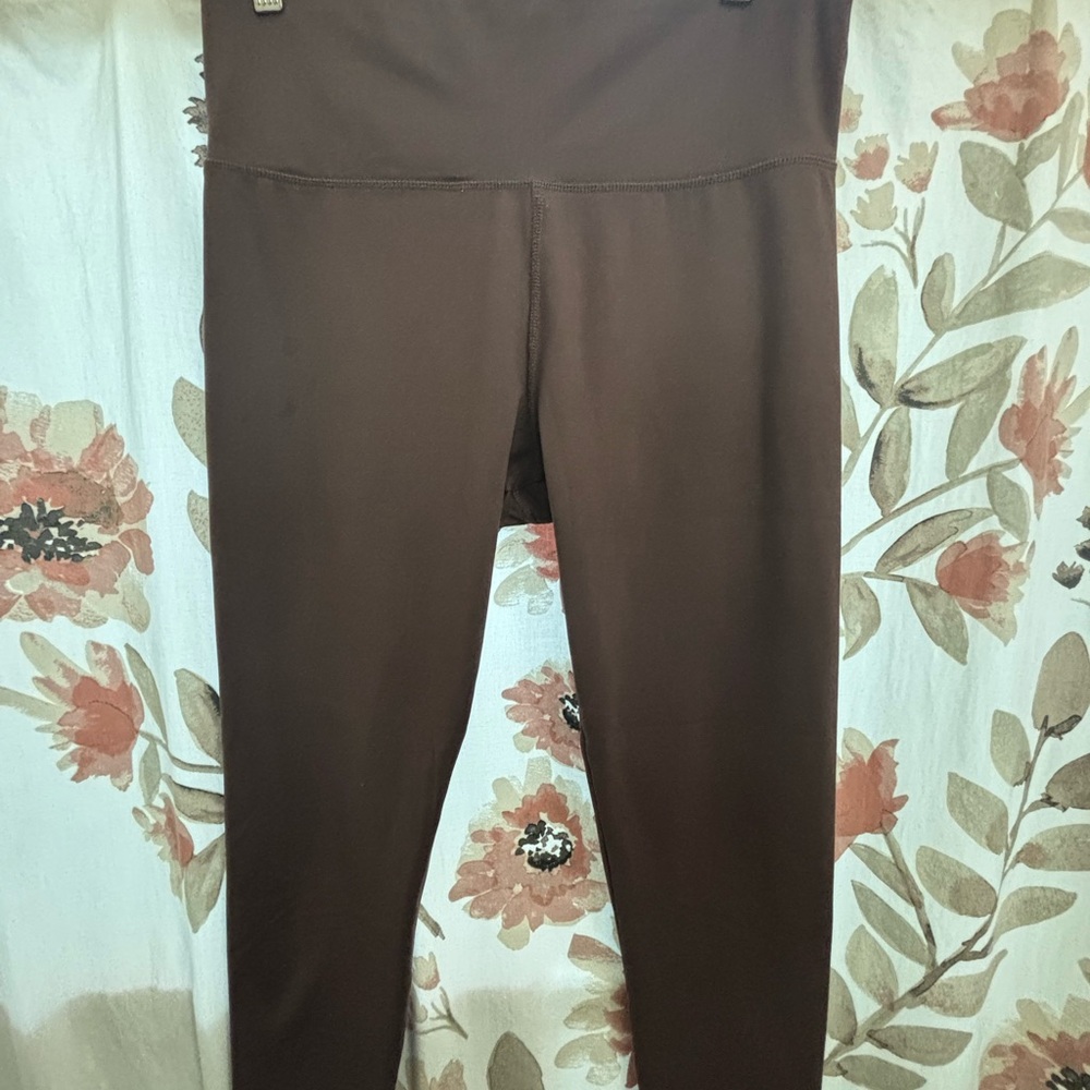 Brown High-Waisted Leggings